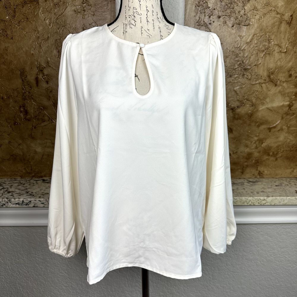 NWT J. Crew Puff Sleeve Satin Back Crepe Top‎ Women's Medium Keyhole Long Sleeve